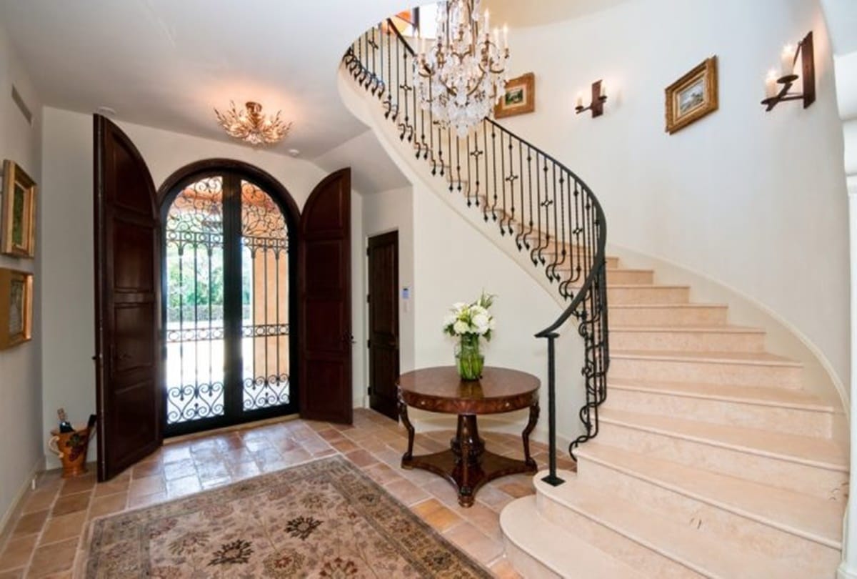 vastu tips for house get happiness and properties