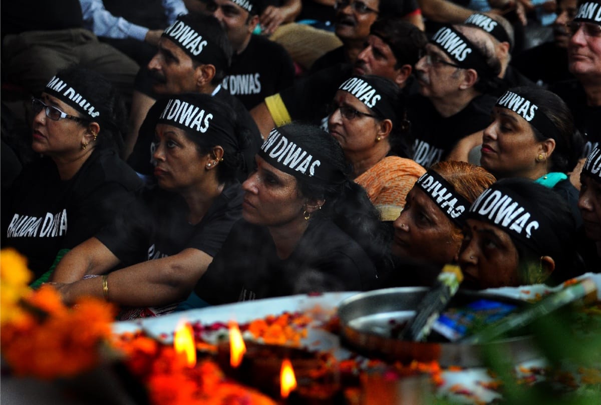 Kashmiri protest in delhi for removal of Article 370 from Kashmir