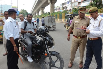 Traffic Challan: नोएडा ट्रैफिक पुलिस ने नवंबर में हर घंटे काटे 349 वाहनों के चालान, जानें डिटेल्स Gautam Buddh Nagar police issued 251398 e-challans an average 349 per hour in November