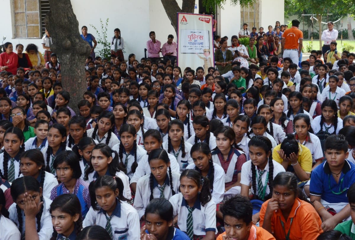 Amar ujala foundation make Police ki Pathshala in noida