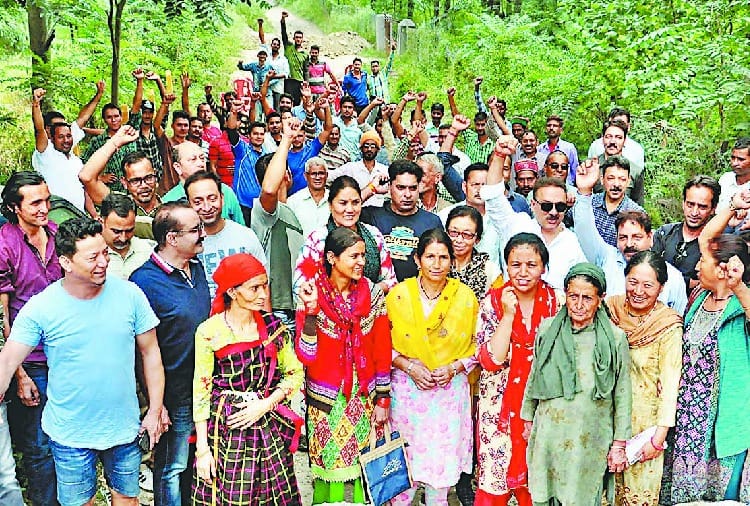 मौहल कूड़ा संयंत्र में कचरा डंपिंग का विरोध