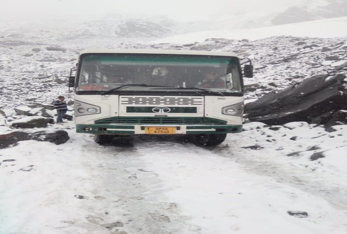 fresh snowfall recorded in pangi and rohtang pass himachal