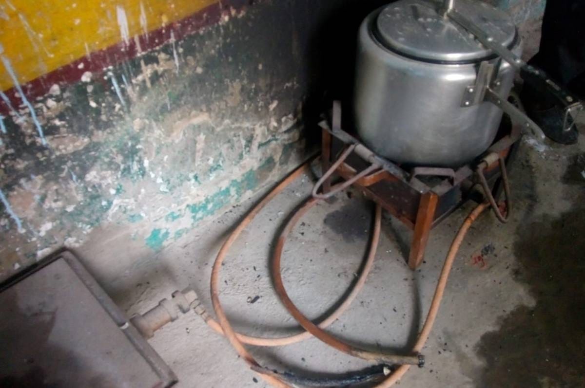 Fire in school during mid day meal in varanasi