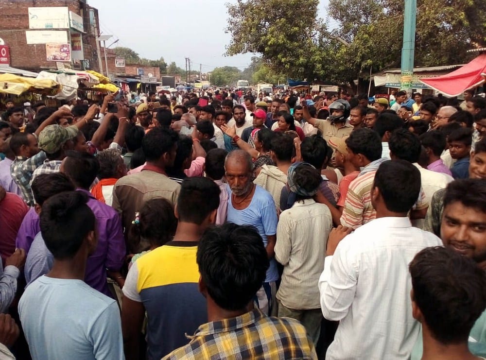 a boy died during moorti visarjan