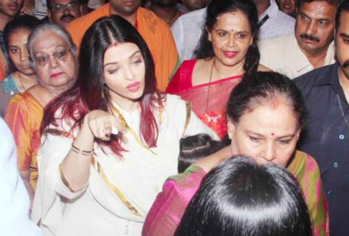 aishwarya rai bachchan ganpati darshan with daughter aaradhya bachchan