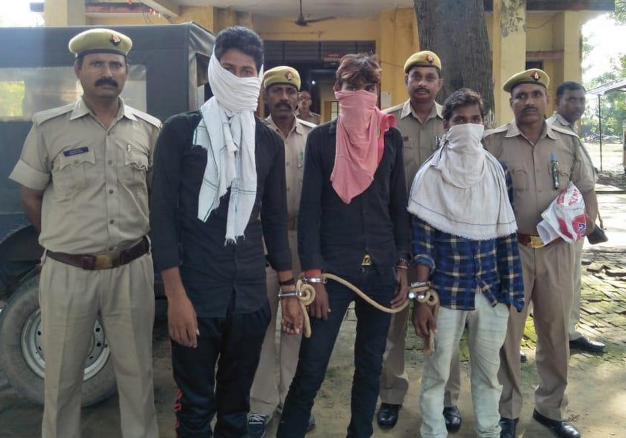 दो माह पहले हुई चोरी का पर्दाफाश, तीन गिरफ्तार