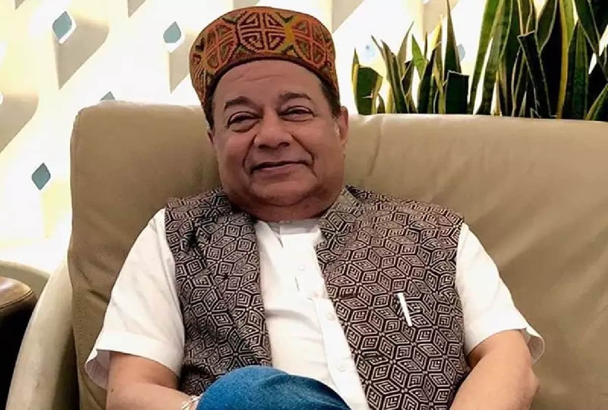 bigg boss 12 just after entry jasleen matharu splits from anup jalota choose single bed delhi ncr