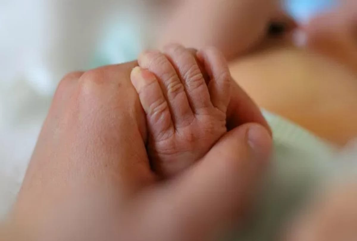 Four footed baby born in gorakhpur at uttar pradesh