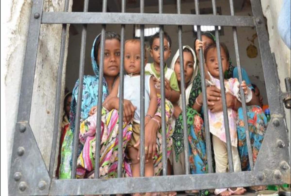 Indore Open Jail Devi Ahilyabai Open Colony Allows Prisoners To Live With Family