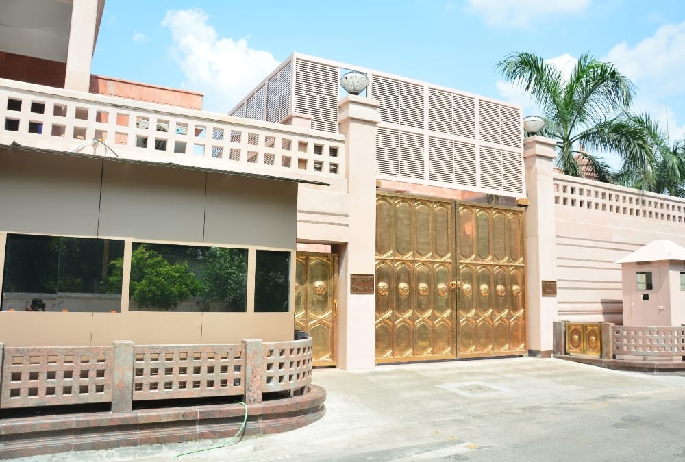 new bunglow of mayawati.