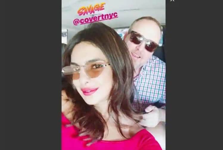 priyanka chopra kiss her fiancee nick jonas at baseball stadium