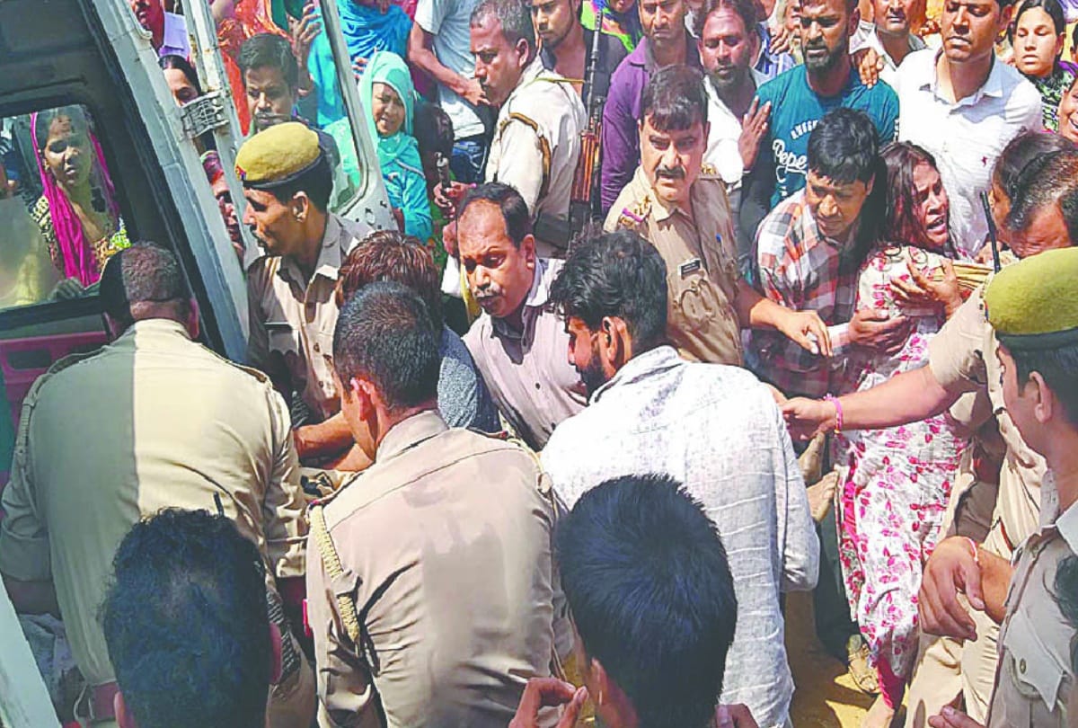 three dead body found in Pickles Factory at loni ghaziabad