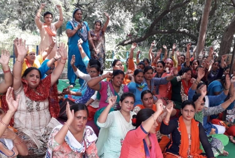 fir ragistered against 300 striker health workers in haryana