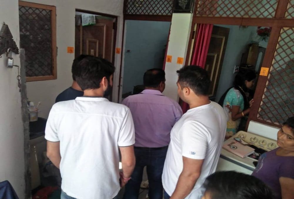 Big Robbery in haridwar House Family injured