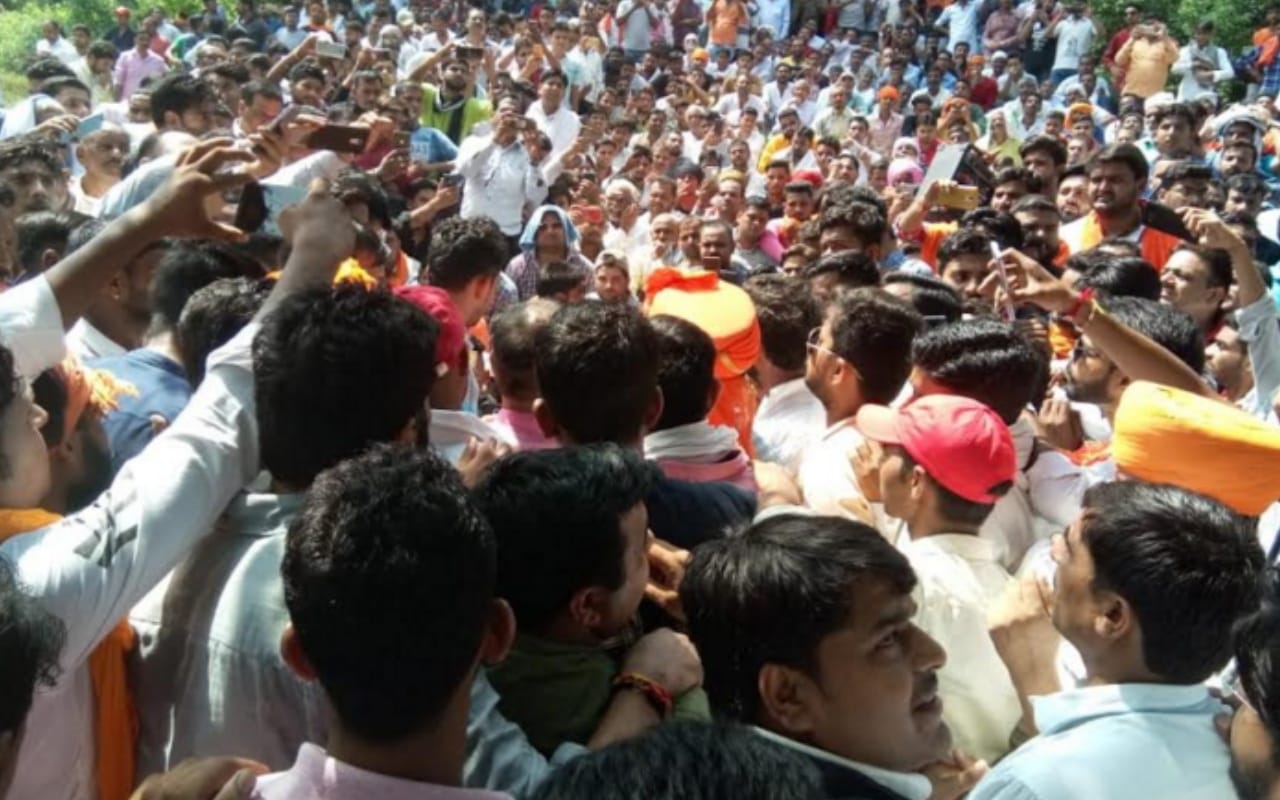 Saharanpur: padyatra begins in protest against the SC / ST Act heavy force deployed