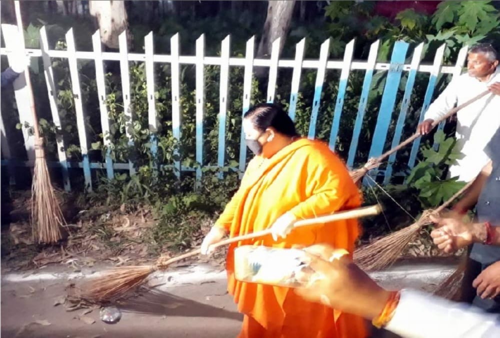 Union Minister uma bharti order for raiwala include in swachata mission project