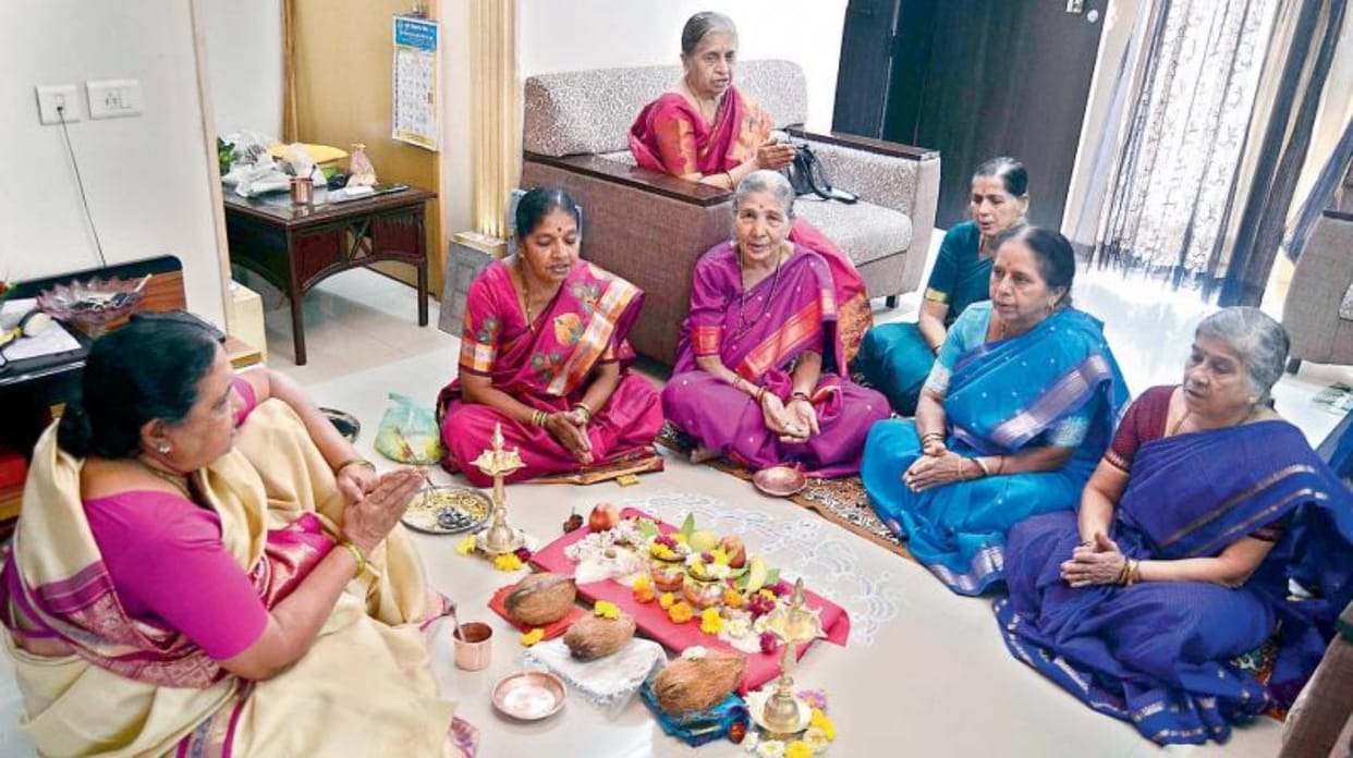Khushkhabar: 101 year old teacher giving sanskrit education to non brahmin women in Mohopada