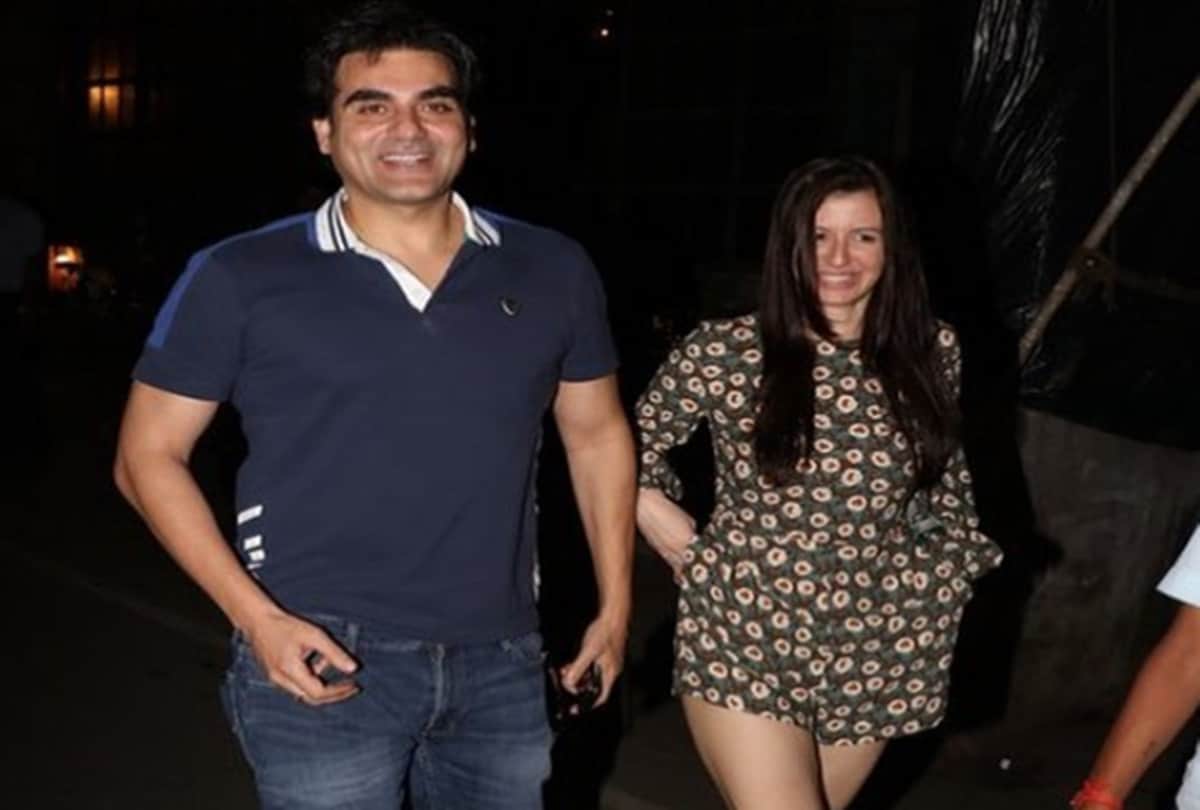 Arbaz Khan Spotted With His Girlfriend Georgia Andriani in cafe