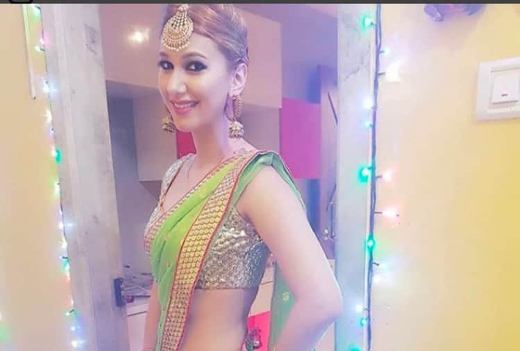 bigg boss 12 contestant Jasleen Matharu date Anup Jalota from 3 years