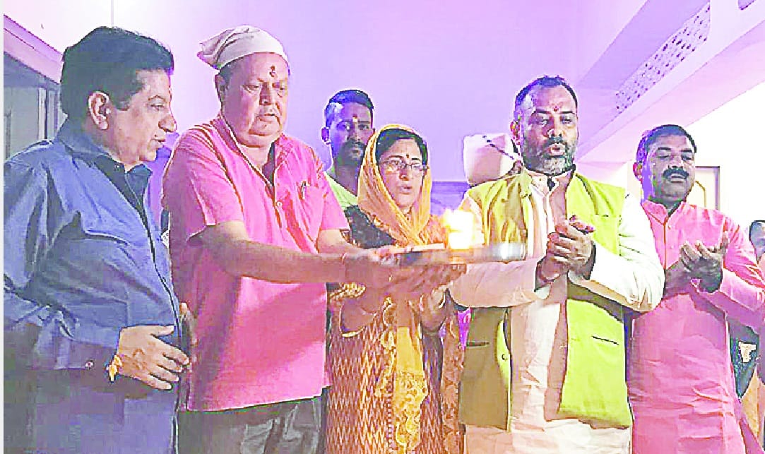 dhoka khana bura nhi, dhokha dena buri baat