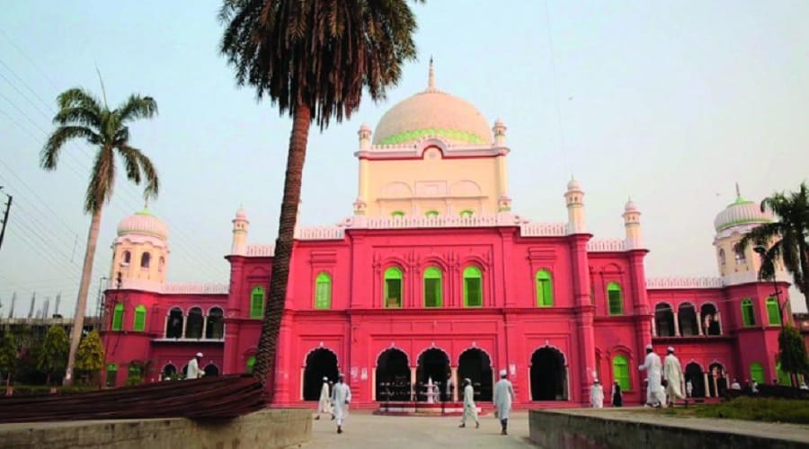 Two students of expelled from Darul Uloom Deoband, and got an Android mobile