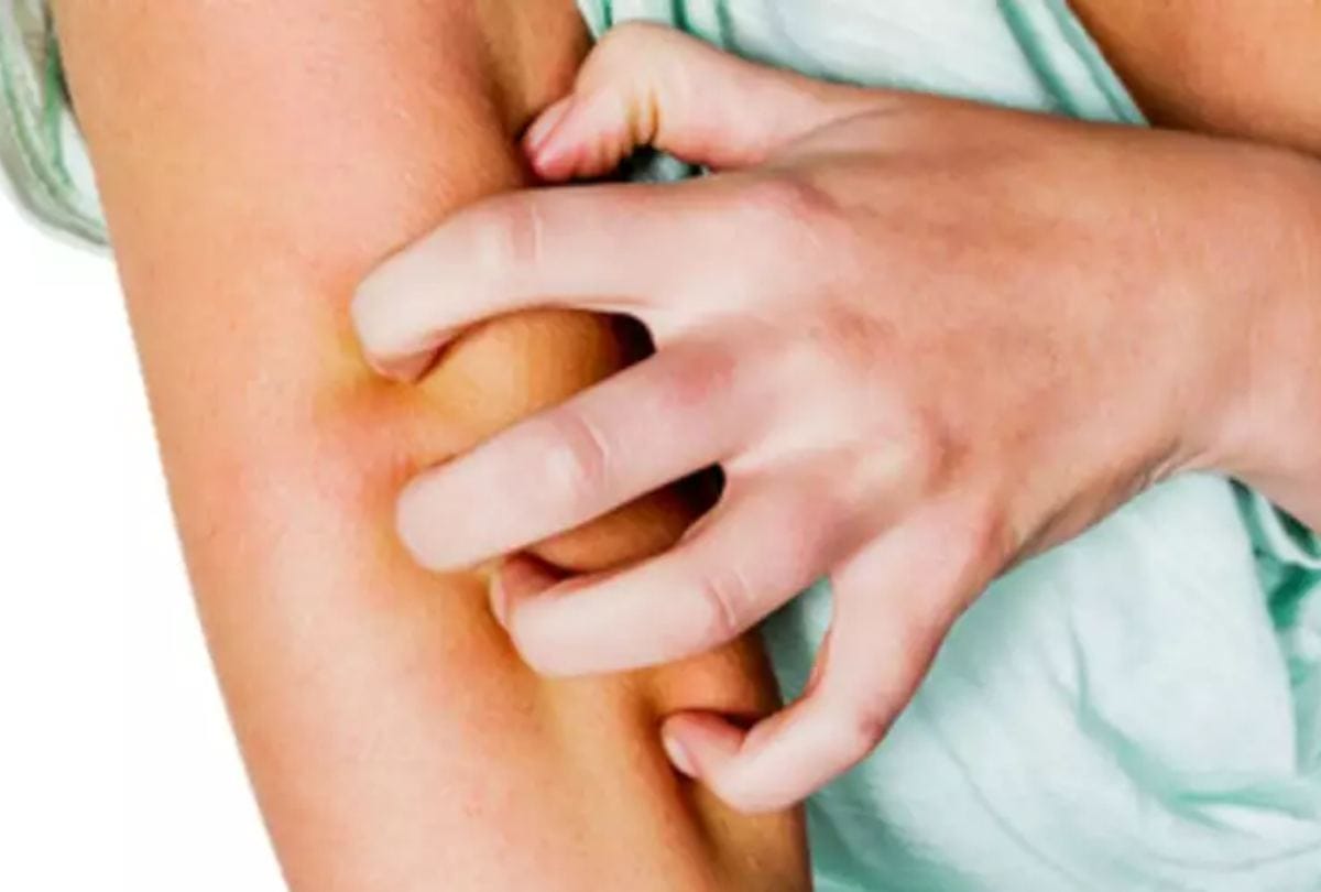 benefits importance of mustard oil sarso oil helps in skin care and cold cough