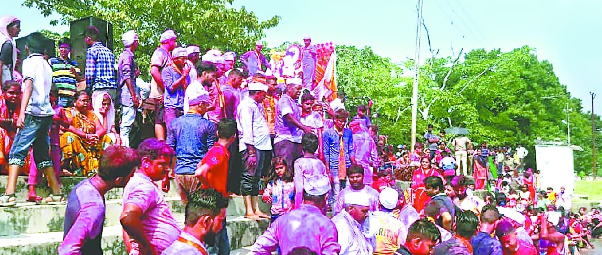 ganesh idol drown in the river