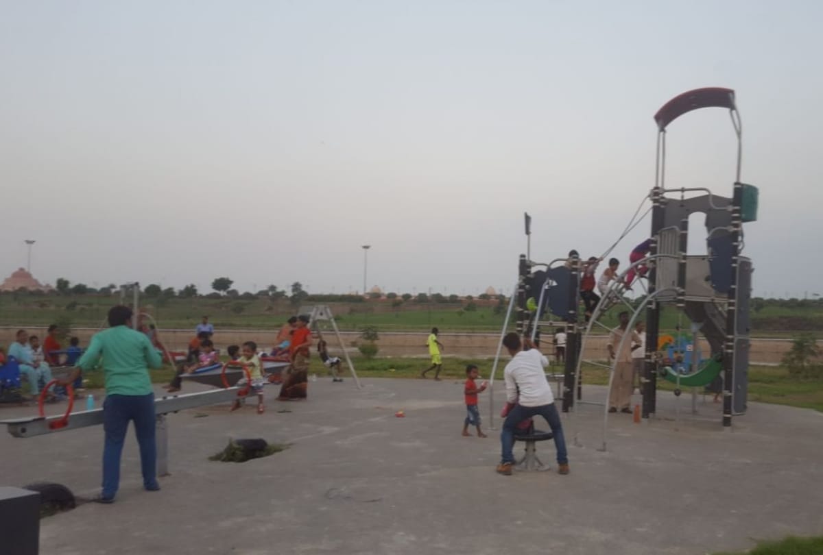 kids zone opened in riverfront of lucknow
