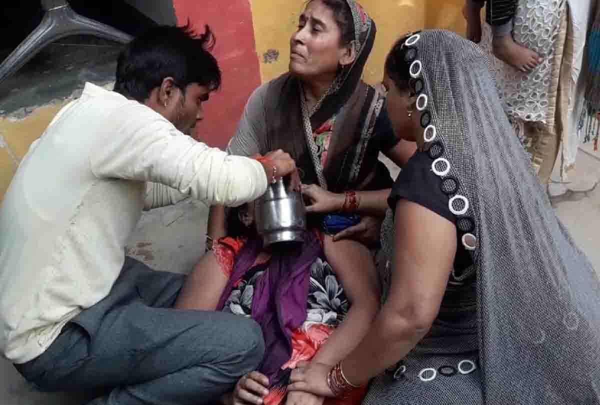 dead body thrown on street by killing uncle and nephew