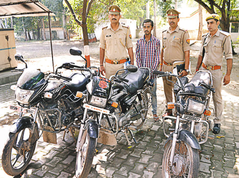 victim caught byke thief, police took credit