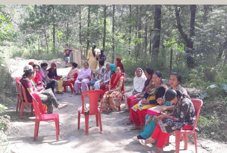डंपिंग साइट बंद, तीन दिन से नहीं उठ रहा कूड़ा