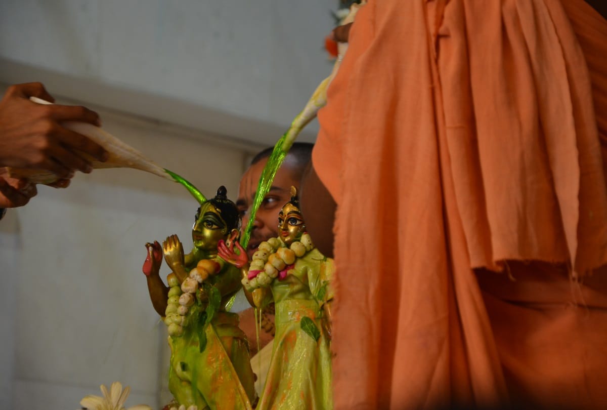 radha ashtami  2018 celebrated in iskon temple see photos
