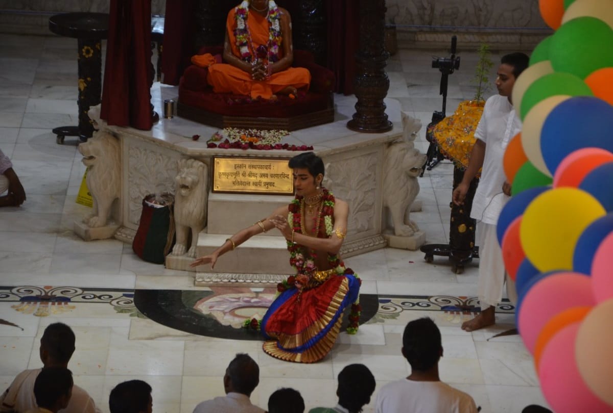 radha ashtami  2018 celebrated in iskon temple see photos