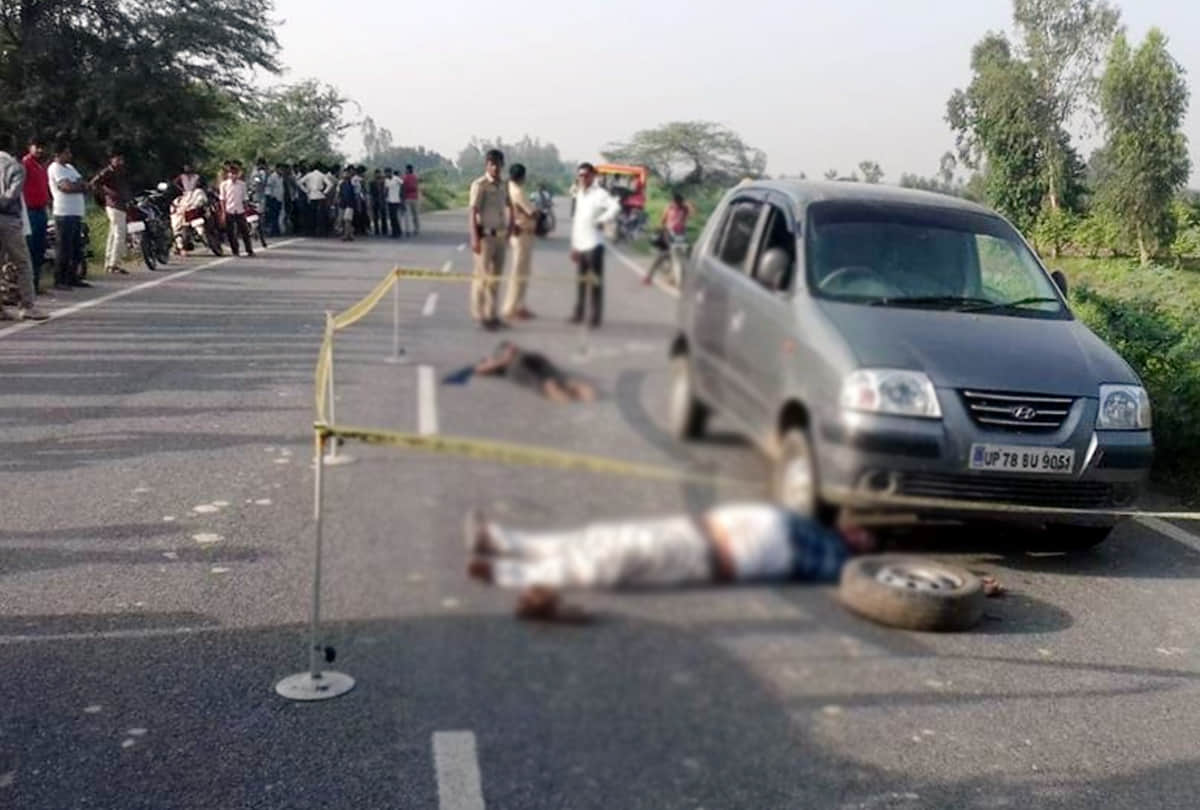 Sensation with 2 corpses near the car in Farrukhabad