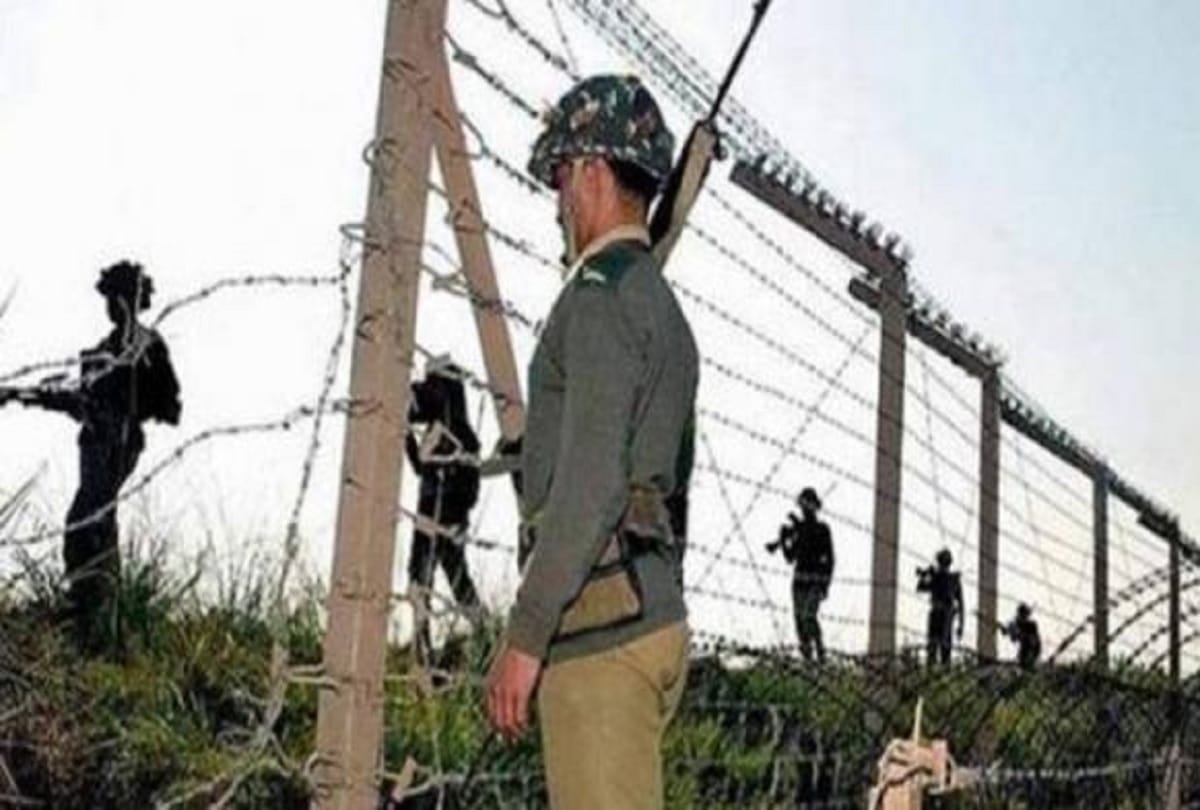Smart Fencing project will not allow the intruders to in