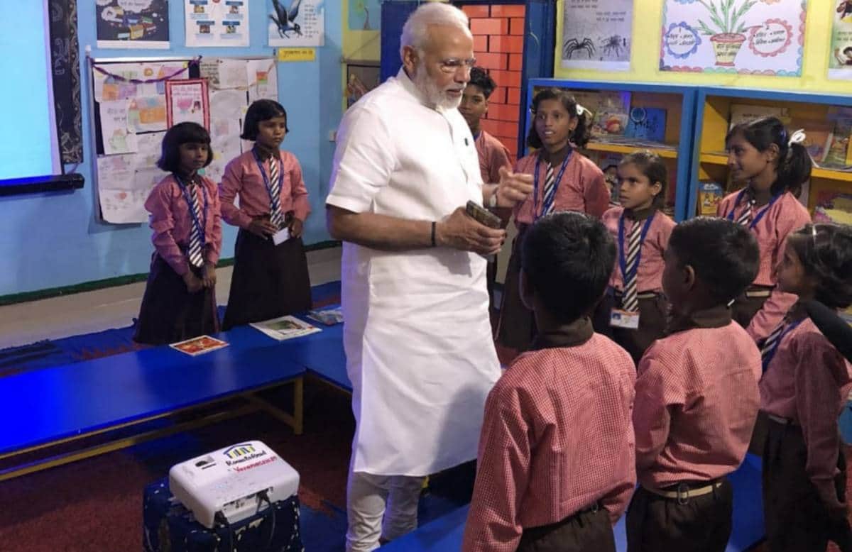 Everyone is asking to school student about PM modi
