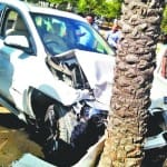 हादसे के बाद क्षतिग्रस्त BMW