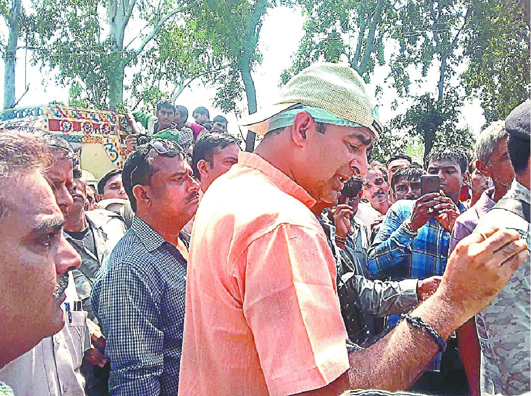 Brother-sister's death in road accident