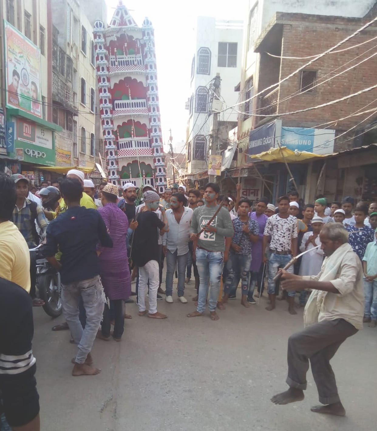 इमाम-ए-हसन ने अमन से रहने का दिया पैगाम