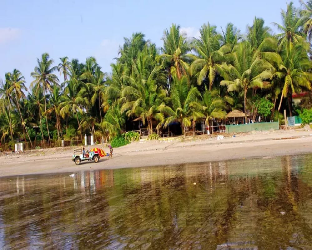 Alibaug Travel Plan Best Place to Visit With Your Partner Know Travel Tips in Hindi