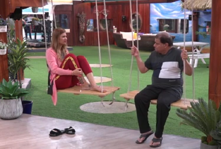 Bigg Boss season 12 Jasleen Matharu on relationship with Anup Jalota