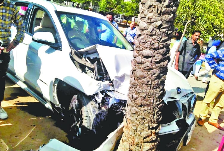 Five people injured in uncontrollable BMW at chandigarh airport parking