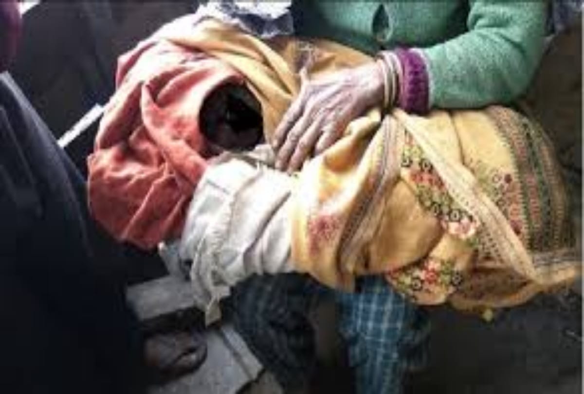 Pregnant women suffer in hospital here nurse used abusive language during treatment