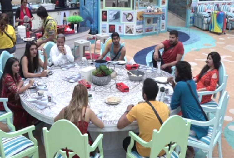 Bigg Boss season 12 Sreesanth and Sourabh Patel made Deepak Thakur cry of first day