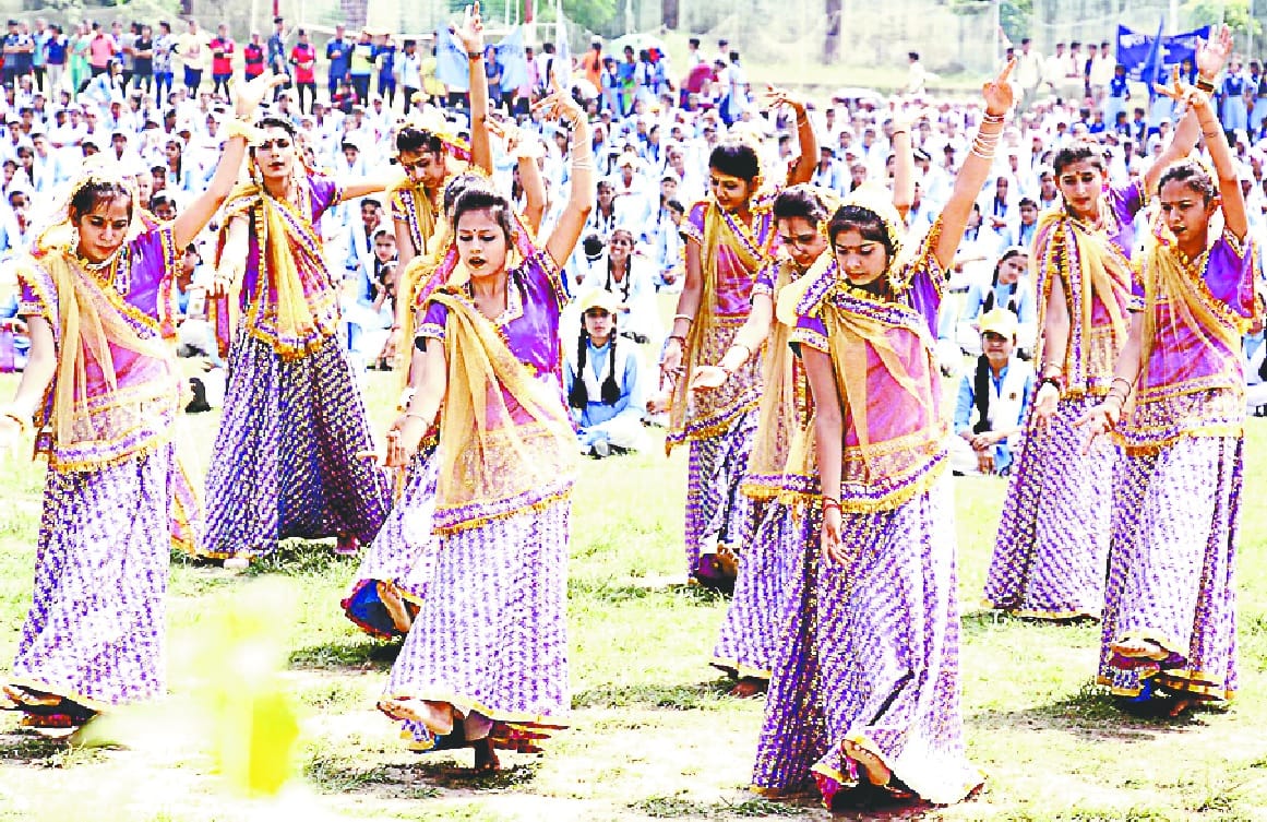 Overcrowds of students and students in the country and abroad: DM