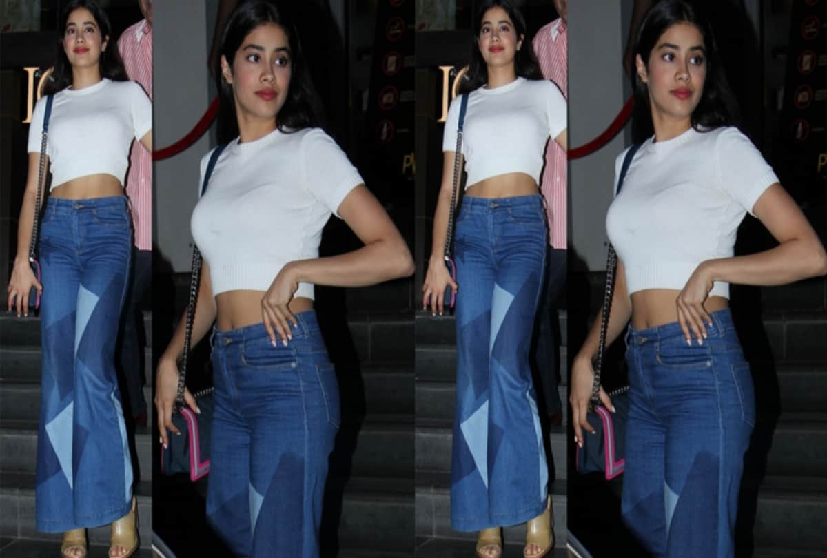 Bell Bottom Jeans flared pants are officially back in trend