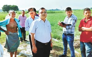 घोटाले की जांच करने कनैली पहुंचे अफसर