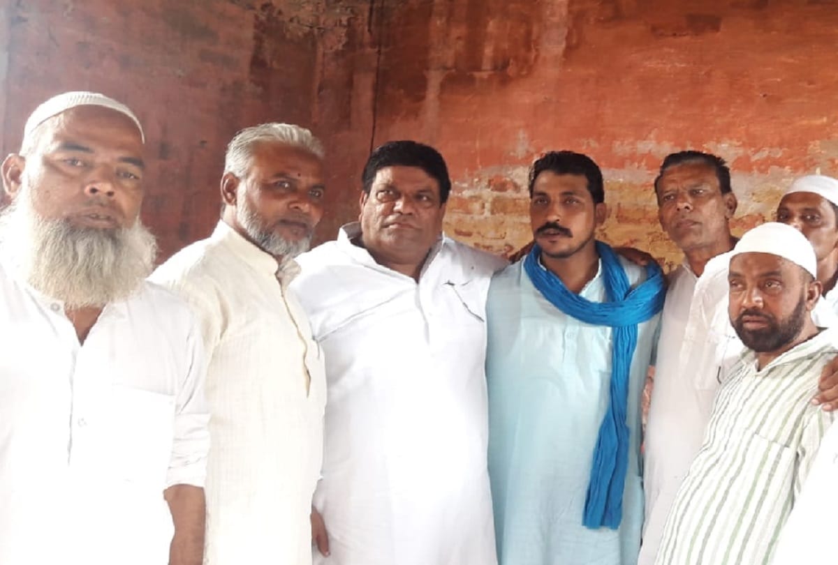 Muslim leaders are meeting Bhim Army chief Chandrasekhar, and prepared a strategy in closed room