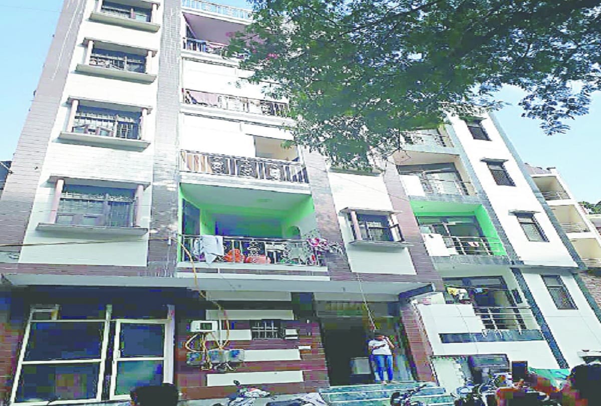 online satta Illegal casino busted in East Delhi