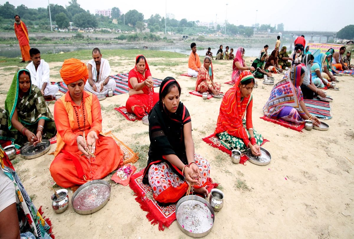 Garuda Purana In these circumstances women also perform Shradh and Pind daan